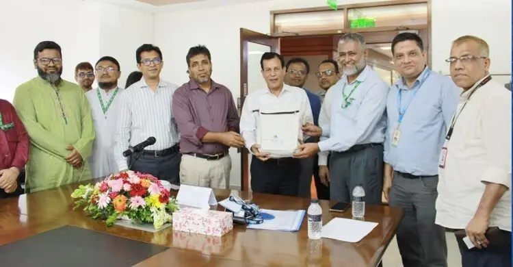 আইআইইউসির ব্যবসা প্রশাসন অনুষদের শিক্ষার্থীদের ইন্ডাস্ট্রিয়াল ট্যুর