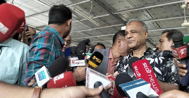 শুধু নির্বাচন ঘিরে নয়, অন্য সময়ও দেশে অস্ত্র ঢুকতে দেওয়া হবে না