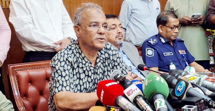 শাহজালাল বিমানবন্দরের ই-গেট খোলা হয়েছে: স্বরাষ্ট্র উপদেষ্টা