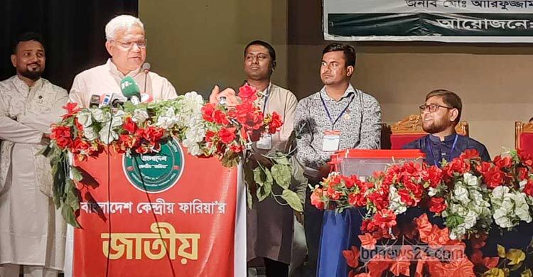 জনগণের ওপরে ‘দলীয় এজেন্ডা’ চাপিয়ে পার পাওয়া যাবে না: জাহিদ