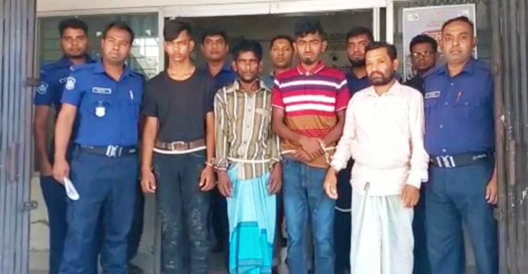 ঝালকাঠিতে জোড়া খুনের ঘটনায় মামলা, মেম্বারসহ আসামি ২১