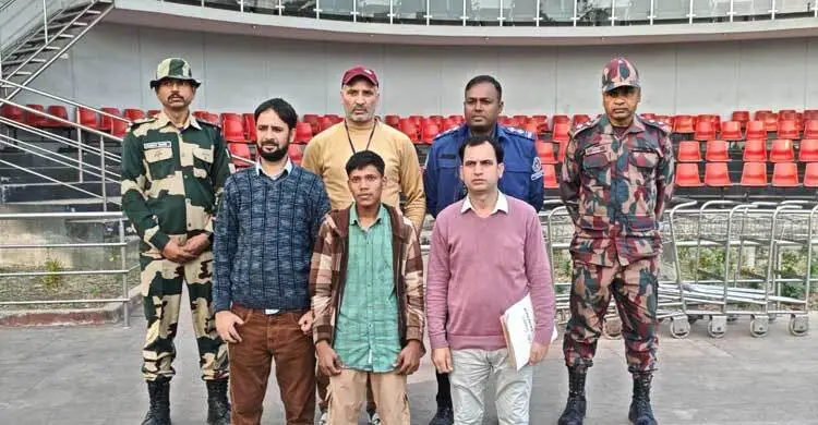 ভারতে কারাভোগ শেষে দেশে ফিরলো কিশোর