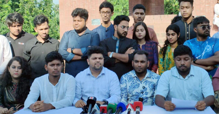 বাগছাস প্যানেলের ভিপি উজ্জ্বল, জিএস সিয়াম