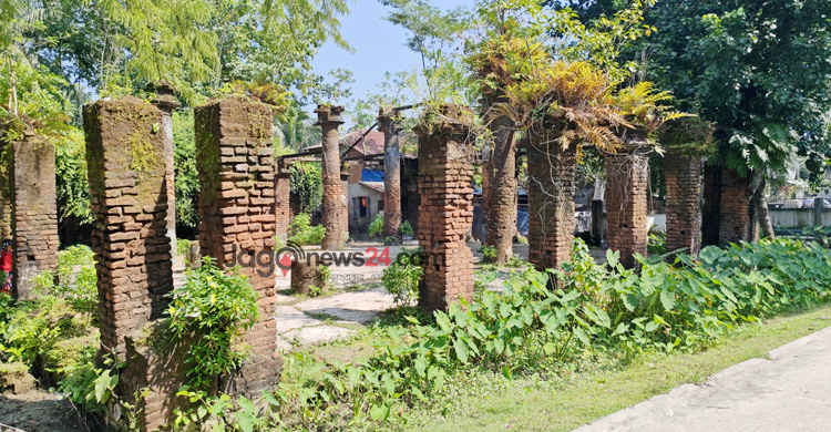 বিলুপ্তির পথে দেড়শ বছরের বাজপাই জমিদারবাড়ি