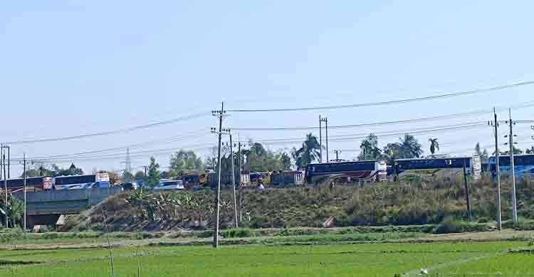 &lsquo;কবে যে এই সড়ক স্বাভাবিক হবে?&rsquo;