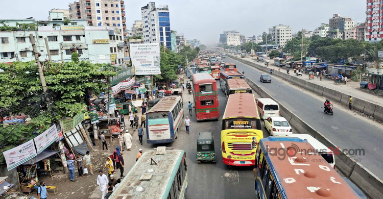 যাত্রাবাড়ী দিয়ে ঢাকায় ঢুকছে সারি সারি গাড়ি, দীর্ঘ যানজট