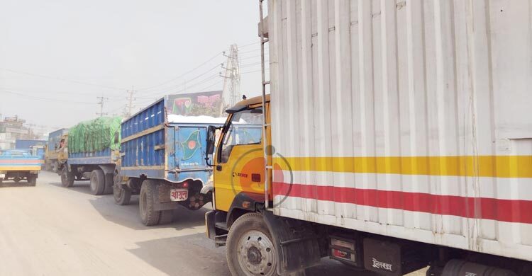 ঢাকা-সিলেট মহাসড়কে ৬ কিলোমিটার যানজট