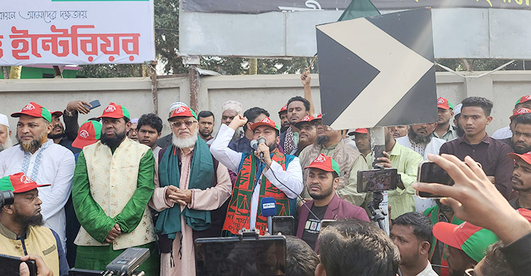 প্রধান নির্বাচন কমিশনার তার বক্তব্যে গোটা জাতিকে অপমান করেছেন