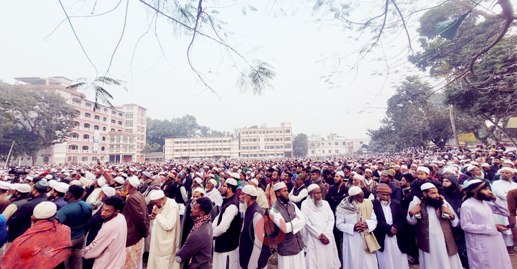 নিহত জামায়াত নেতা রেজাউল করিমের জানাজায় মানুষের ঢল