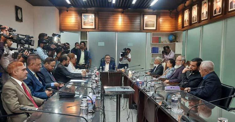 Jamaat meets Election Commission after a decade