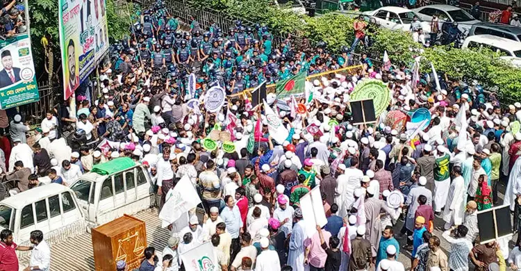 জামায়াতসহ ৮ ইসলামি দলের পদযাত্রায় পুলিশের বাধা