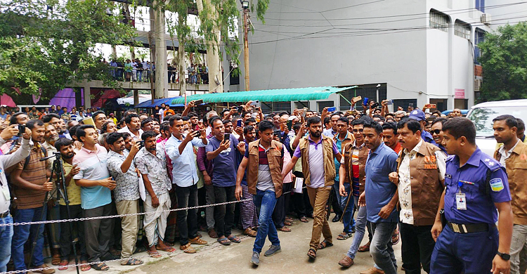 প্রধান আসামি বাবু চেয়ারম্যানসহ চারজন আদালতে