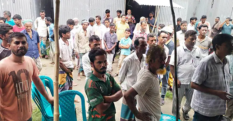 জামালপুরে বিএনপি কার্যালয়ে আগুন
