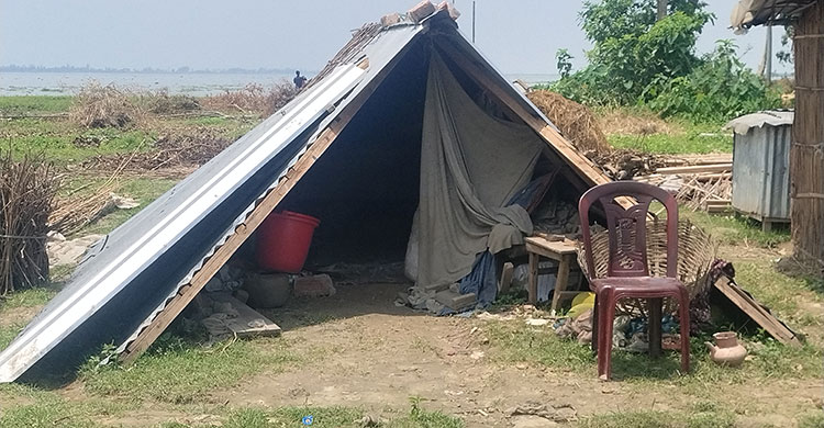 ‘নদী আমার সব নিয়ে গেছে’