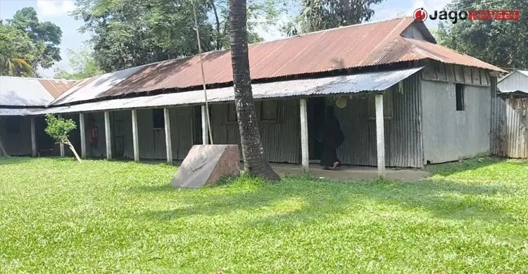 এ যেন ‘কাজির গরু কেতাবে আছে, গোয়ালে নেই’
