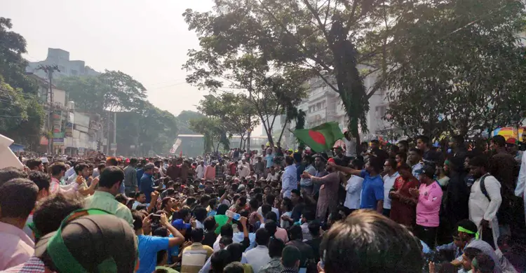 মতিঝিলের আশপাশে জড়ো হচ্ছেন জামায়াত নেতাকর্মীরা, অপেক্ষা অনুমতির