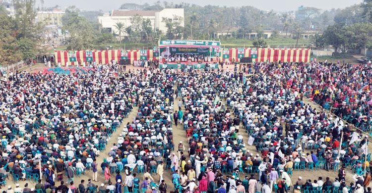 হ্যাক হওয়া পোস্টে কোনো মা-বোন কষ্ট পেয়ে থাকলে ক্ষমা চেয়ে নিচ্ছি