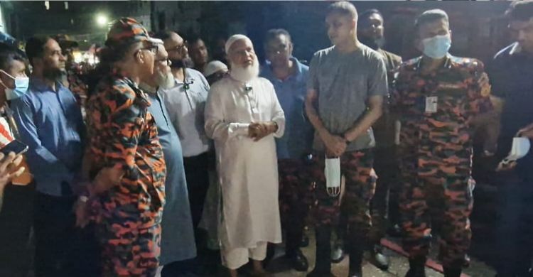 মিরপুরে অগ্নিকাণ্ডের এলাকা পরিদর্শনে জামায়াত আমির