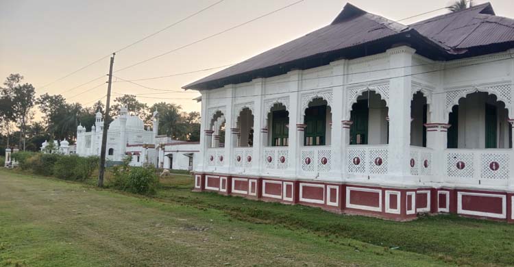 জমিদারবাড়ি