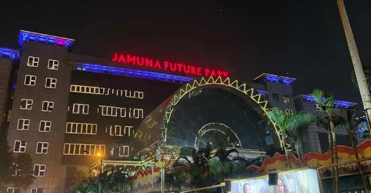 বাড্ডা-কুড়িল রুটে কোত্থেকে কী কিনবেন