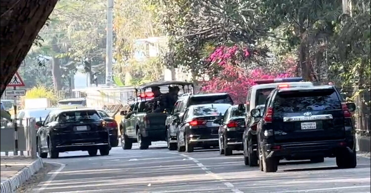 যমুনা ছাড়লেন সদ্য সাবেক প্রধান উপদেষ্টা ড ইউনূস