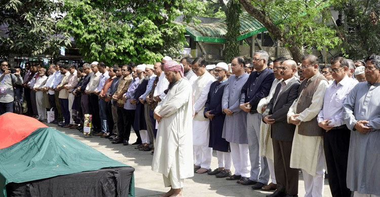 জানাজার নামাজে দেরি করে উপস্থিত হলে কী করবেন?