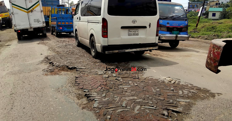 রূপগঞ্জ অংশে যানজটের নেপথ্যে পাঁচ স্পট