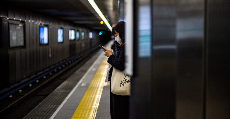 জাপানে ট্রেনে ছুরি নিয়ে হামলা, আহত ৩