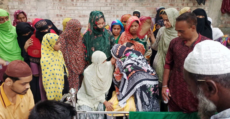 কৃষক দল নেতা হত্যার ঘটনায় ২০ বাড়িতে আগুন
