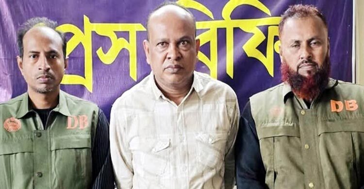 যশোরের সাবেক কাউন্সিলর ঢাকায় গ্রেফতার