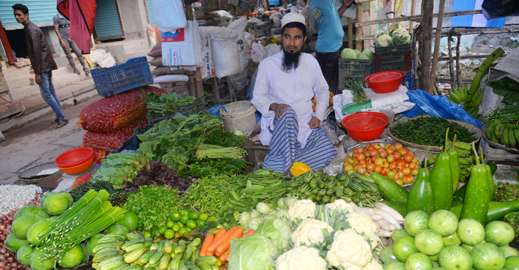 যশোরে কমছে না সবজির দাম