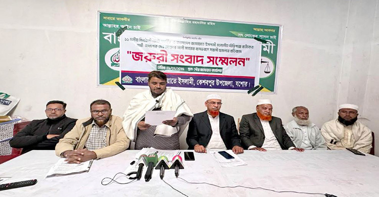 জামায়াত প্রার্থীর বাড়িতে ককটেল নিক্ষেপের অভিযোগ