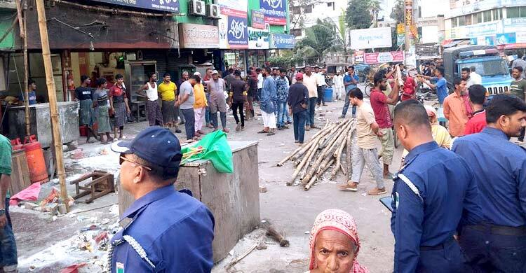 যশোরে যানজট নিরসনে ফুটপাত ও অবৈধ স্থাপনা উচ্ছেদ