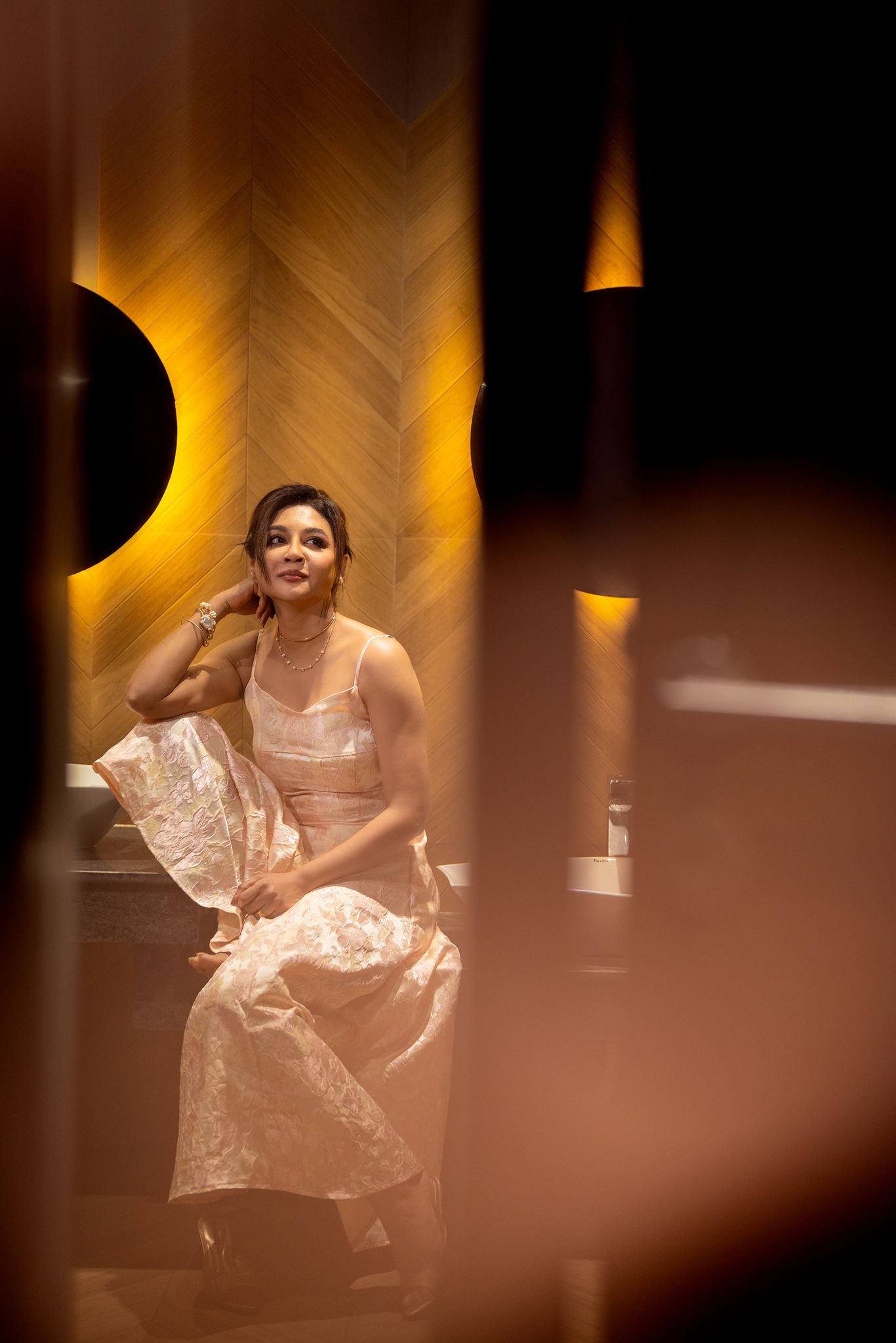 স্লিপড্রেসে নিঃশব্দ আবেদন, ভাইরাল জয়ার নতুন লুক