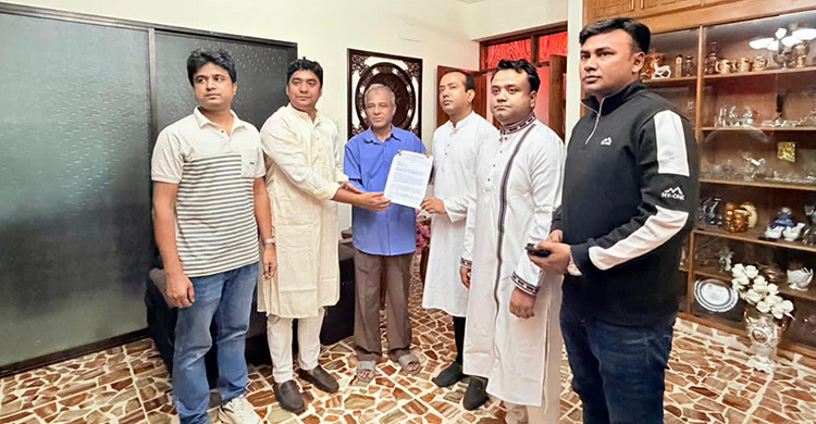 ওসমান হাদি হত্যার বিচার ও নিরাপত্তা নিশ্চিতে ছাত্রদলের স্মারকলিপি