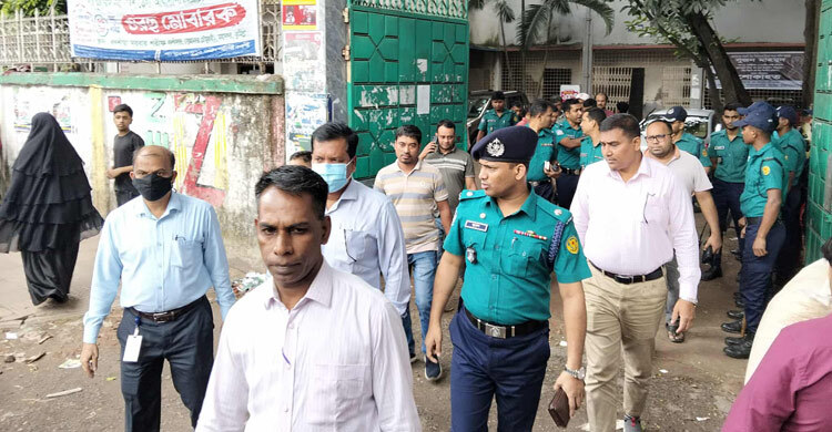জেনেভা ক্যাম্পে সিটি করপোরেশন ও ডিএমপির যৌথ পরিদর্শন
