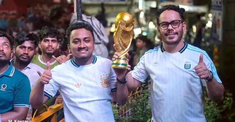 ফেনীতে বড় পর্দায় আর্জেন্টিনার ম্যাচ, দুই ঘণ্টা উৎসবমুখর সড়ক