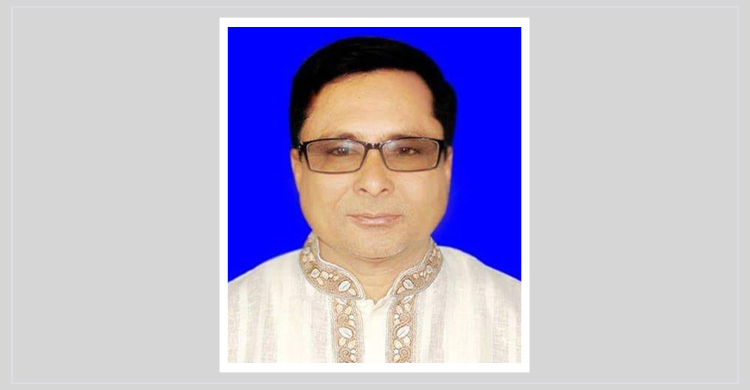 বাড়ি ঘেরাও করে সাবেক মেয়রকে পুলিশে দিলো ছাত্র-জনতা