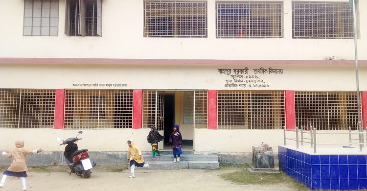 শীতে কাবু যশোর, তবুও খোলা শিক্ষাপ্রতিষ্ঠান