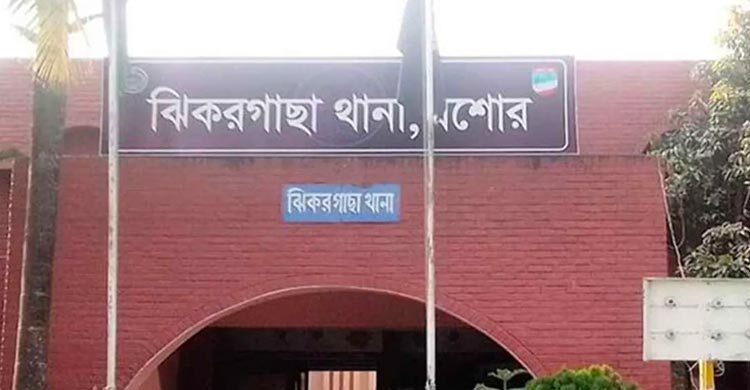 চোরাই ফোন উদ্ধারের পর ব্যবসায়ীকে ফেরত, দুই পুলিশ ক্লোজড
