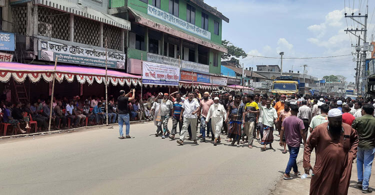 নওয়াপাড়া নৌবন্দর ব্যবসায়ীদের ধর্মঘট, ৭২ ঘণ্টার আলটিমেটাম