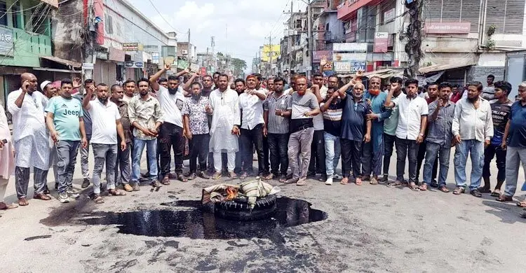 যশোরে ব্যবসায়ী হত্যার প্রতিবাদে সকাল-সন্ধ্যা হরতাল