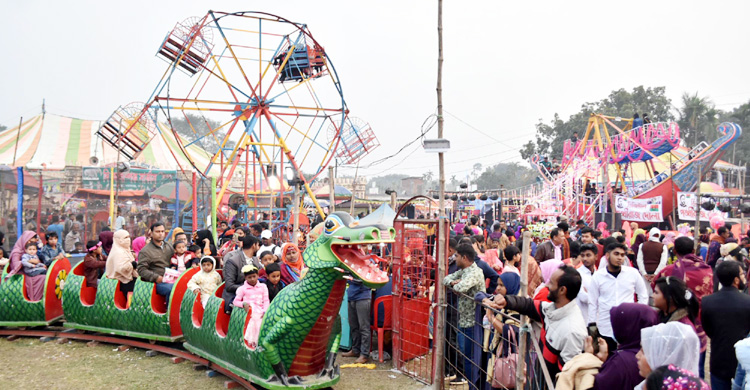 জন্মবার্ষিকী ঘিরে মধুমেলায় বর্ণিল আয়োজন