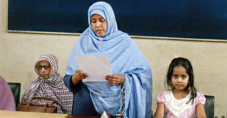 অপহরণ করে কোটি টাকা দাবি/ ছোট্ট হৃদার আকুতি &lsquo;আমার বাবাকে ফিরিয়ে দেন, বাবার জন্য খুব পরাণ পোড়ছে&rsquo;