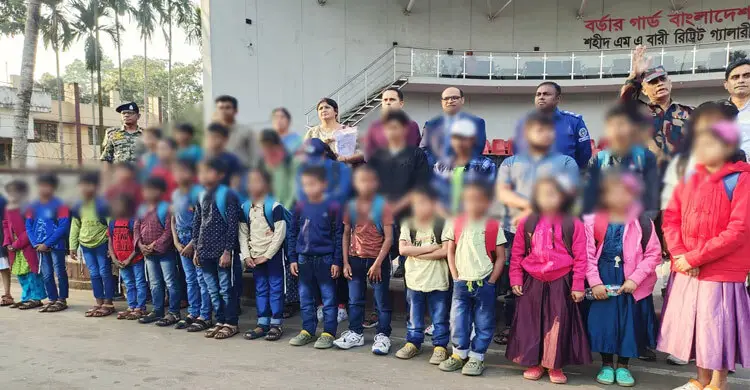 ভারতের কারাগারে মা-বাবা, শেল্টার হোম থেকে দেশে ফিরলো ২৮ বাংলাদেশি শিশু