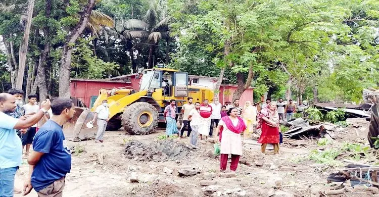 যশোরে আ’লীগের ২ কার্যালয়সহ শতাধিক অবৈধ স্থাপনা উচ্ছেদ