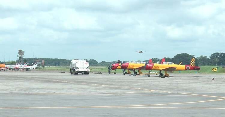 যশোরে প্রশিক্ষণ বিমানে যান্ত্রিক ত্রুটি, জরুরি অবতরণ