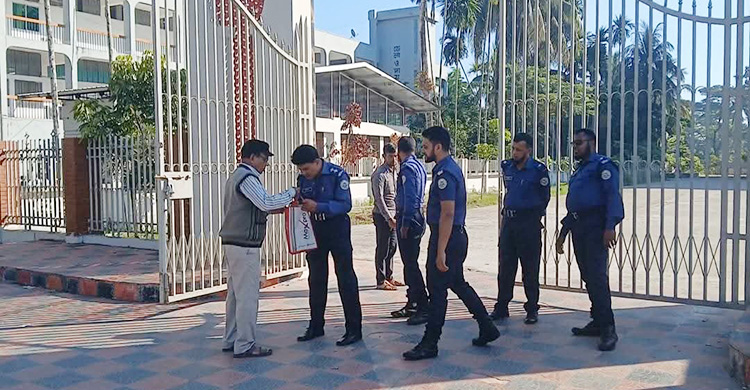 ঝালকাঠিতে মহাসড়কে টায়ারে আগুন, নিরাপত্তা জোরদার