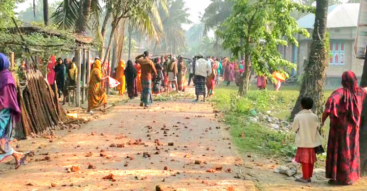 ঝিনাইদহে আধিপত্য বিস্তার নিয়ে দু’পক্ষের সংঘর্ষে আহত ৪৫