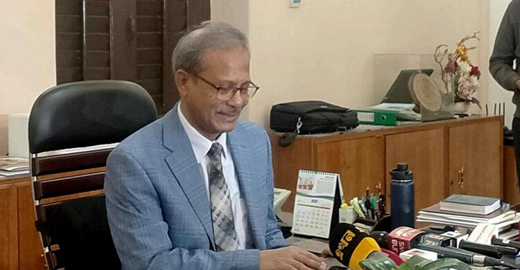 জকসু নির্বাচন নিয়ে কোনো দল-গোষ্ঠীর চাপ নেই: উপাচার্য